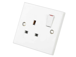 SINGLE SWITCHED 13 AMP SOCKET B10P PK1